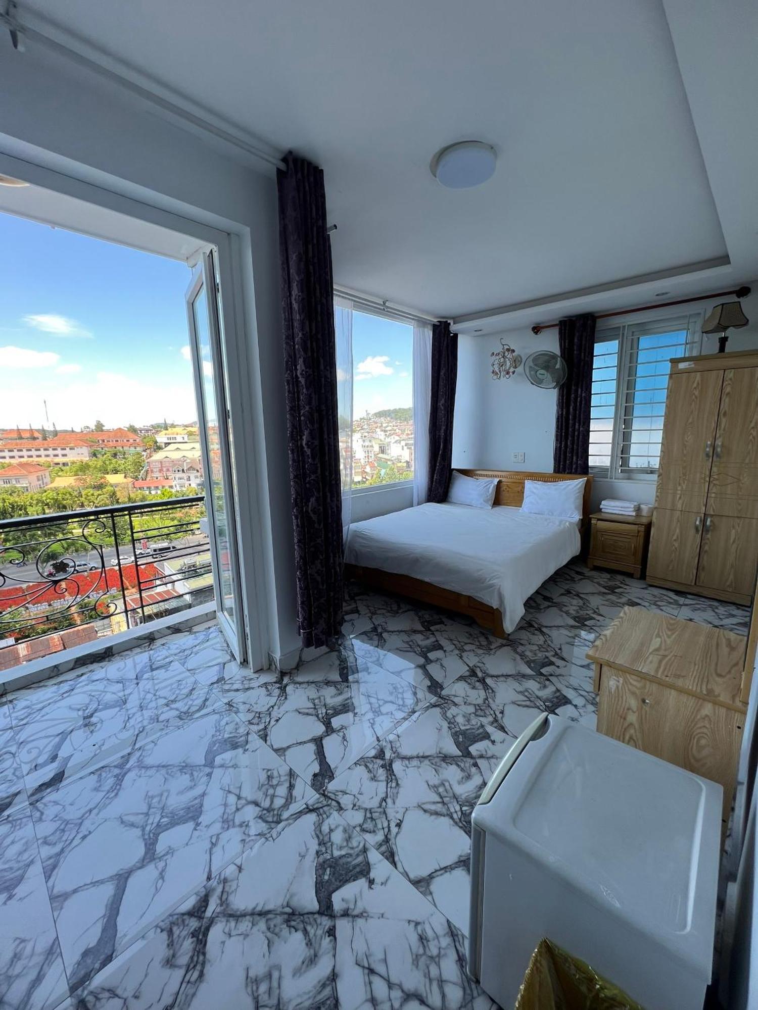 Minh Trang Hotell Dalat Exteriör bild